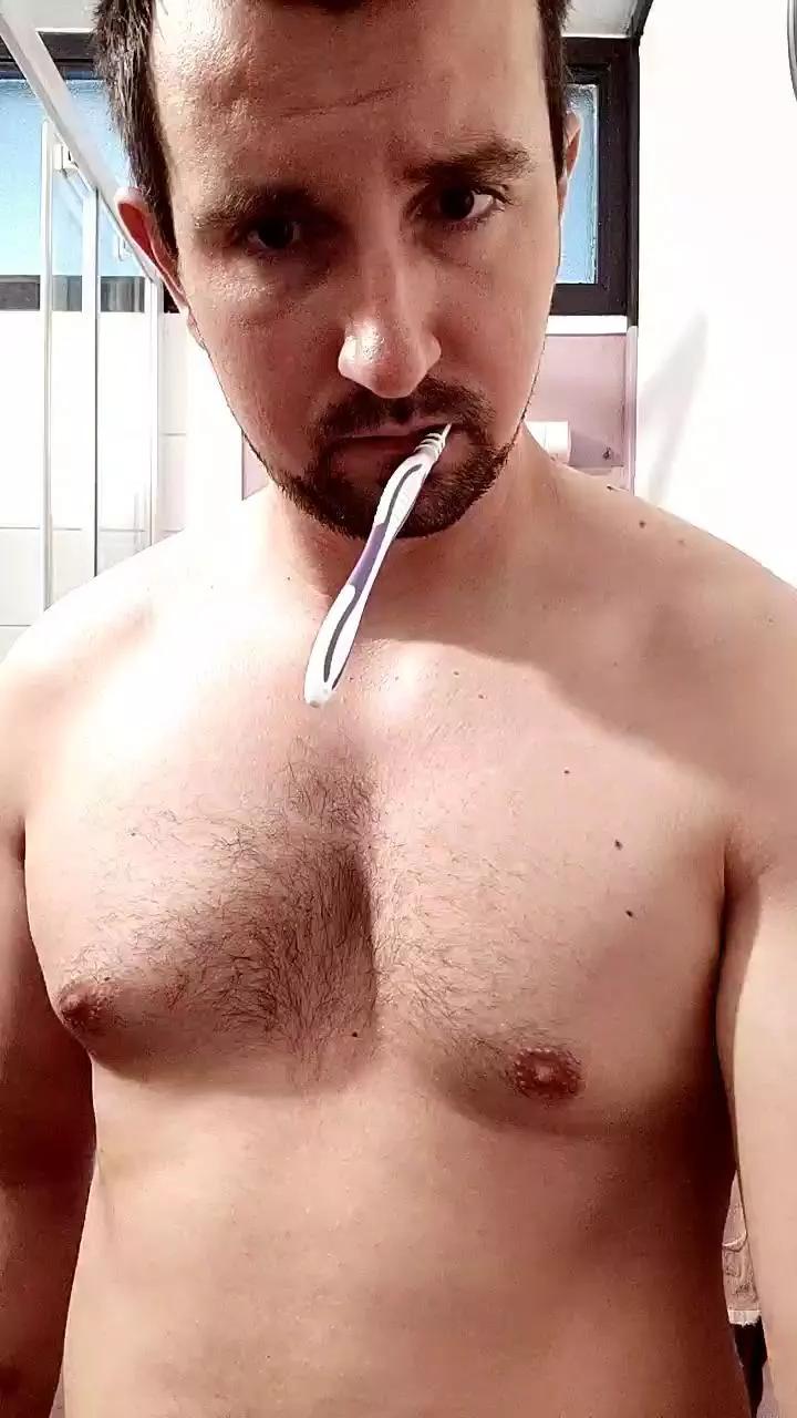 Artorias94x on Cam4 