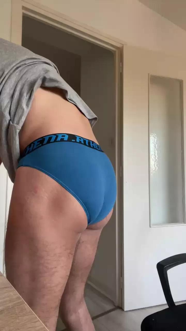 Babyboy2021xxx on Cam4 