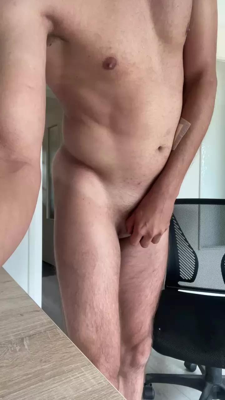 Babyboy2021xxx on Cam4 
