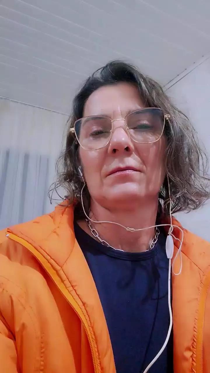Bellaju on Cam4 