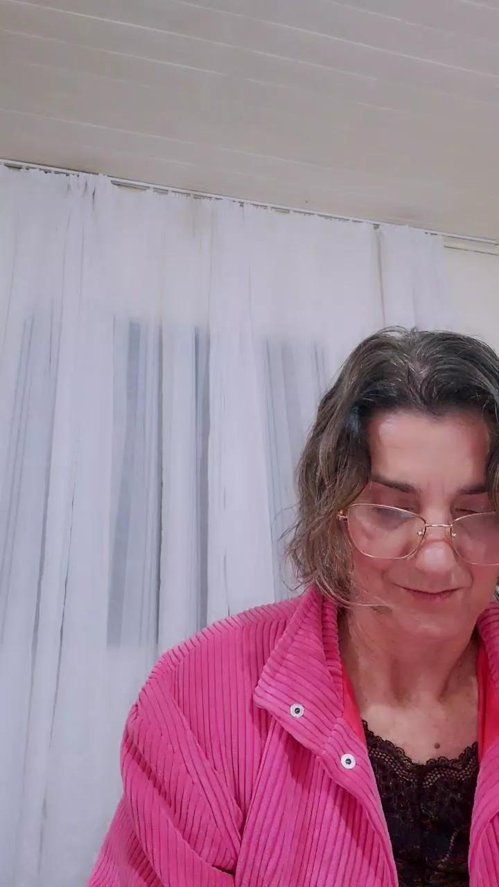 Bellaju on Cam4 