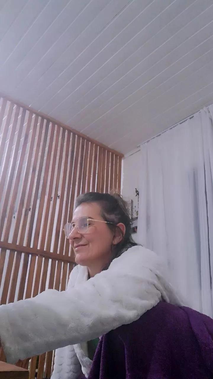 Bellaju on Cam4 