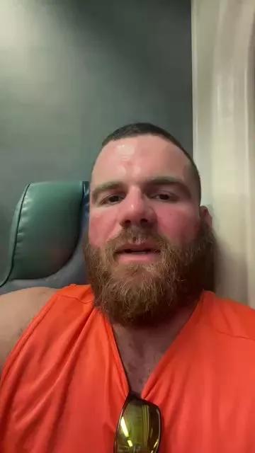 Bighairytopping on Cam4 