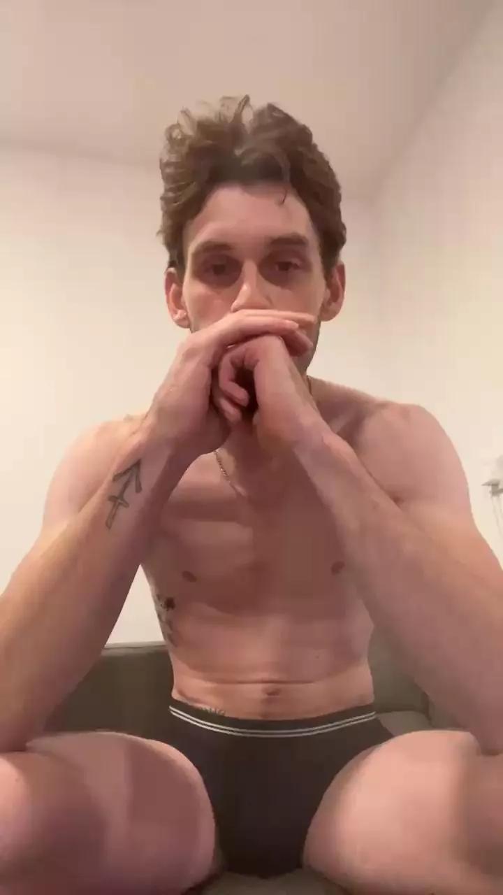 Blake_Bate1999 on Cam4 