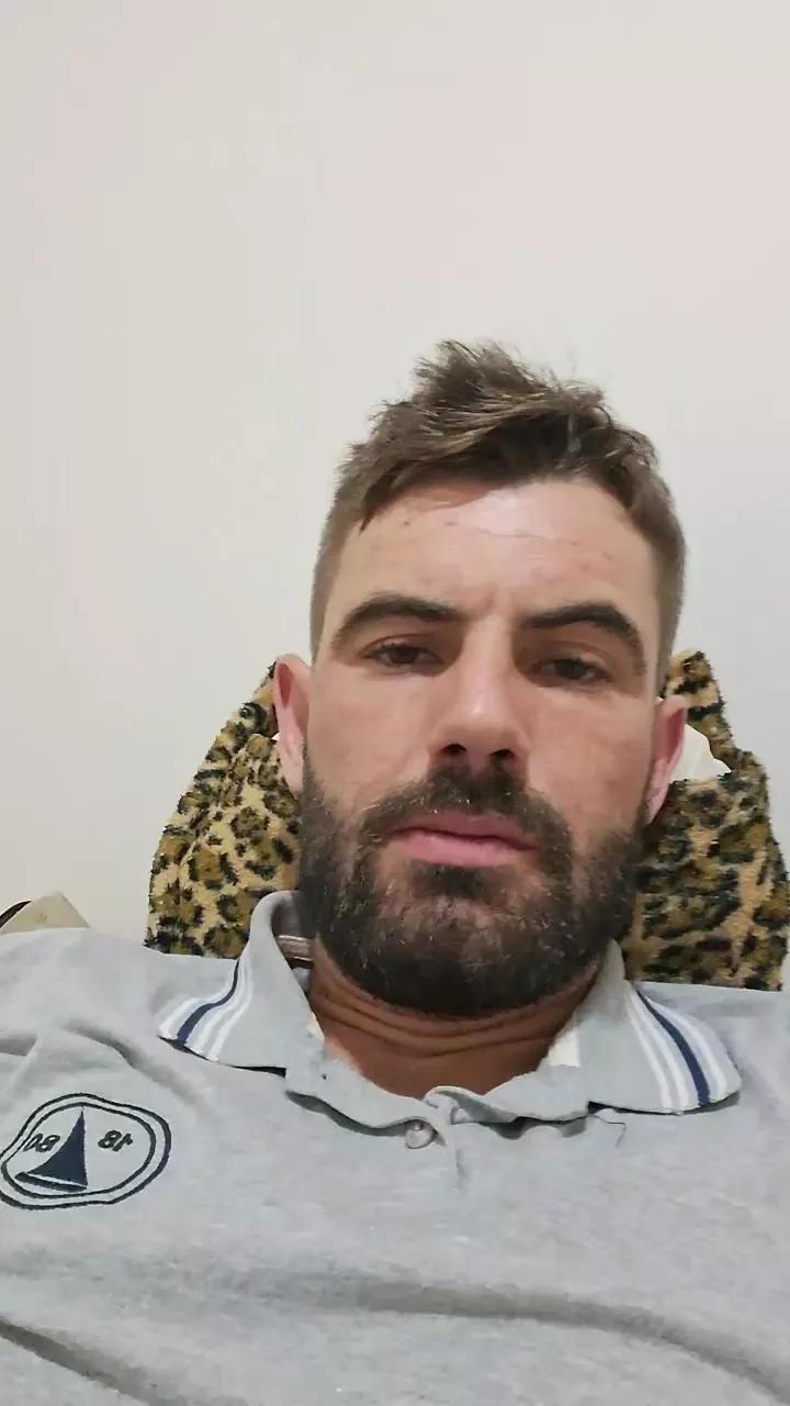 BryanTips on Cam4 