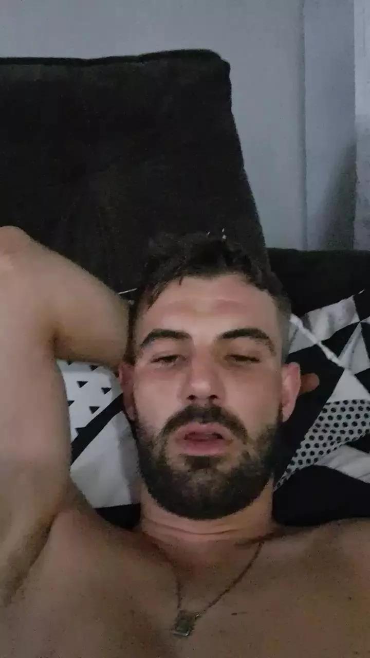 BryanTips on Cam4 