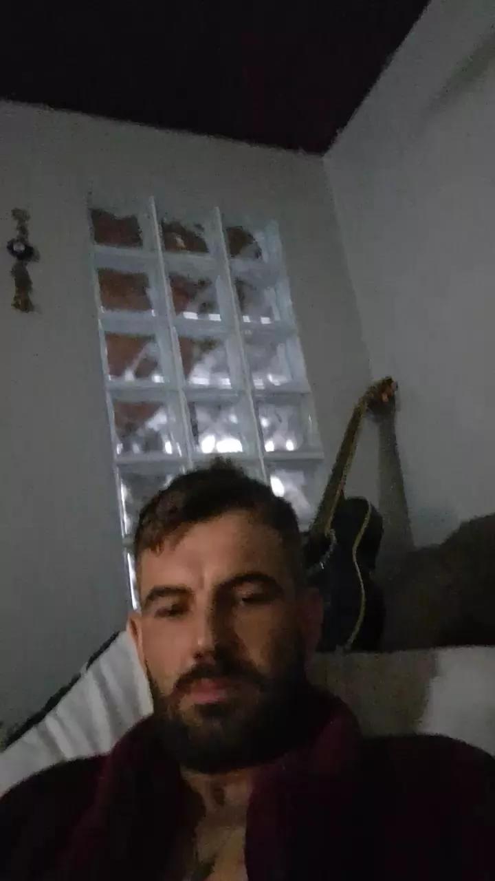 BryanTips on Cam4 