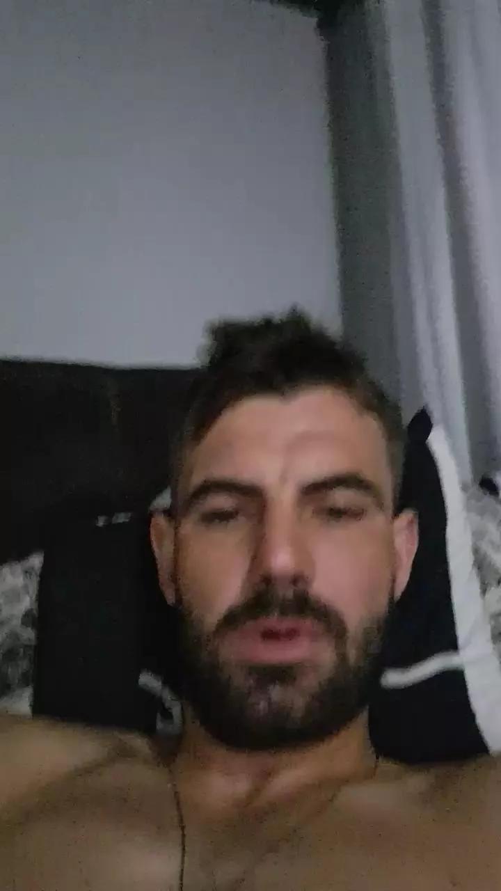BryanTips on Cam4 