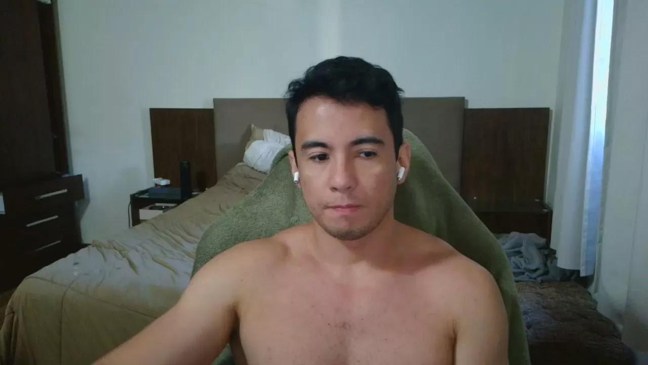 carloskom on Cam4 