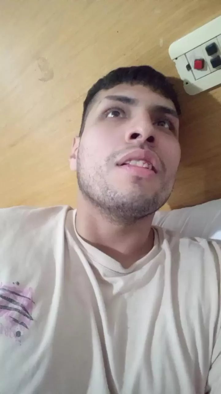 Offline Causariko on Cam4