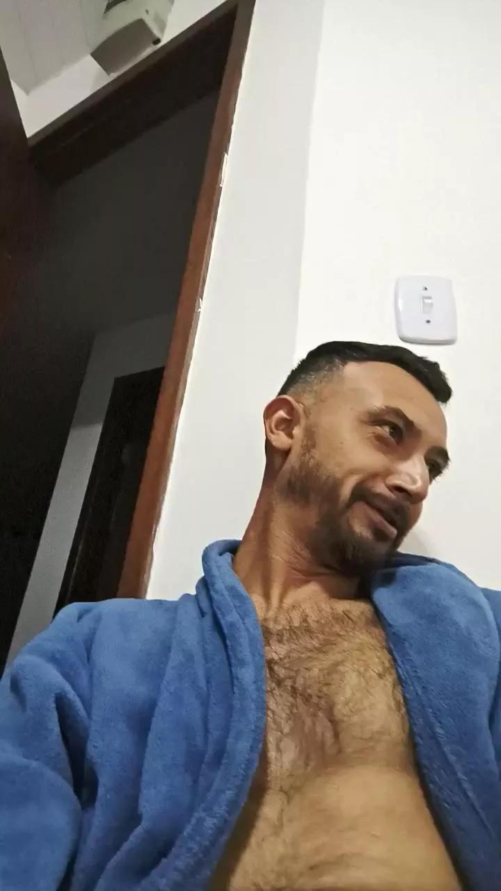 cezargaucho2025 on Cam4 