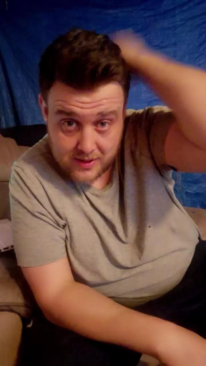 Chavbear on Cam4 