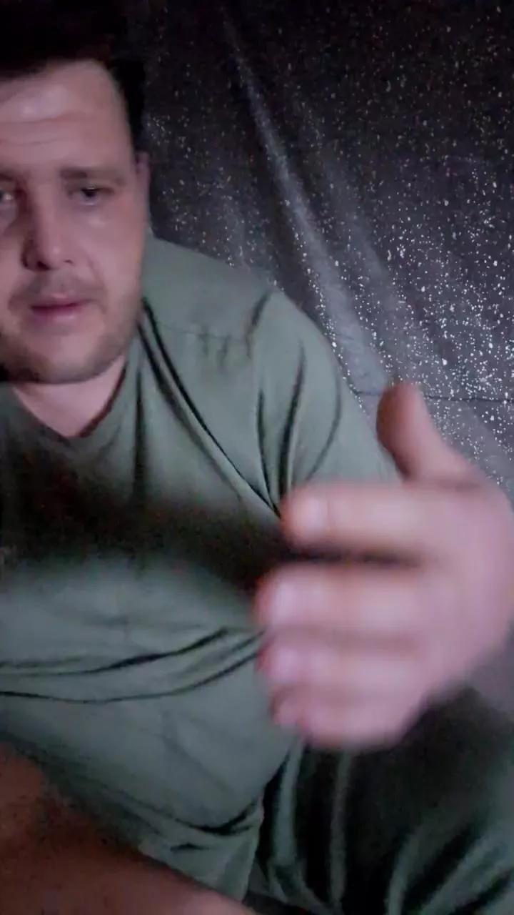 Chavbear on Cam4 