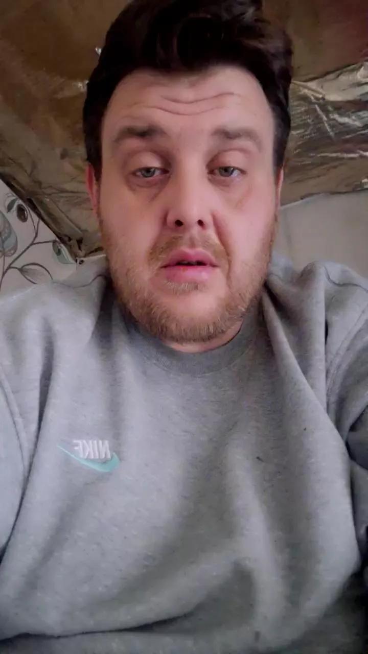 Chavbear on Cam4 