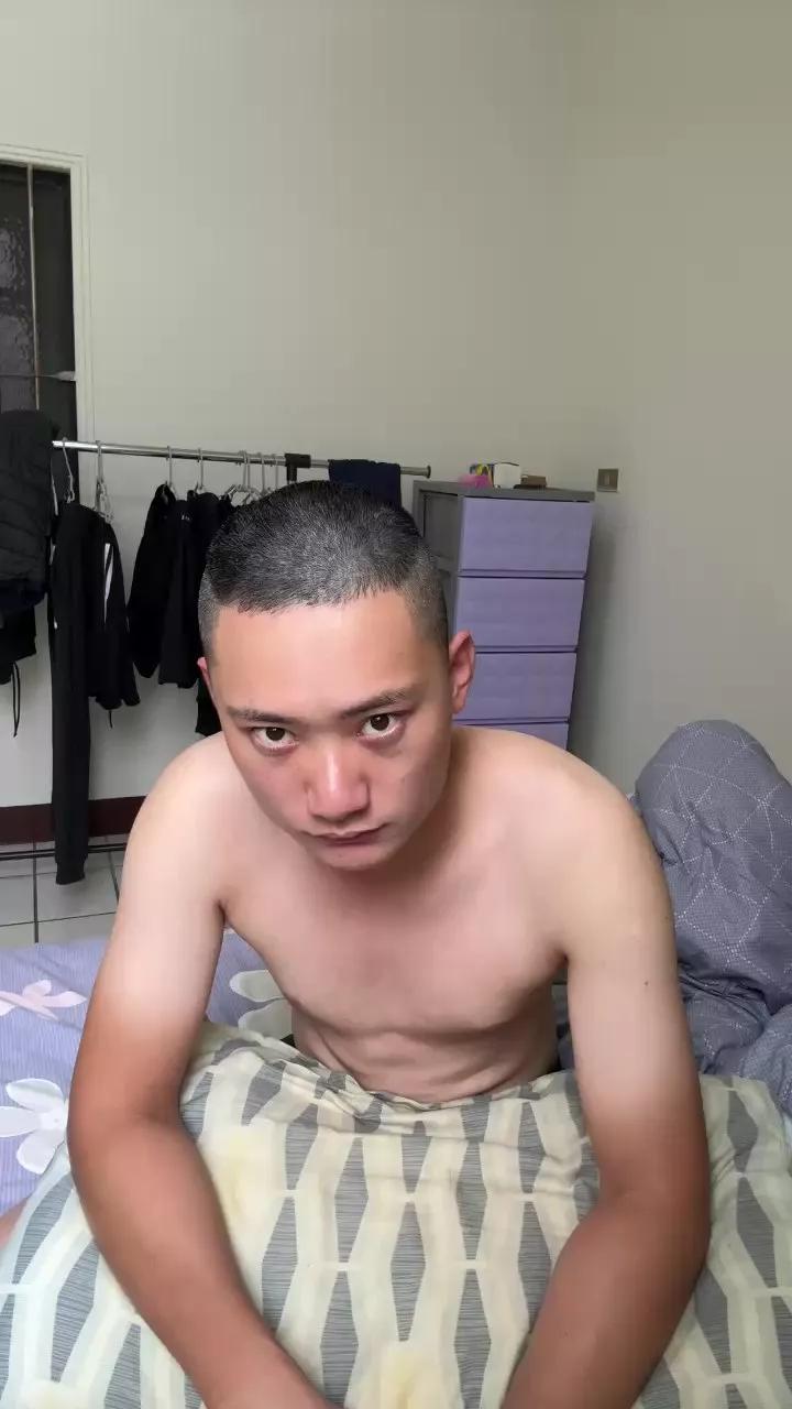 Chende4949 on Cam4 