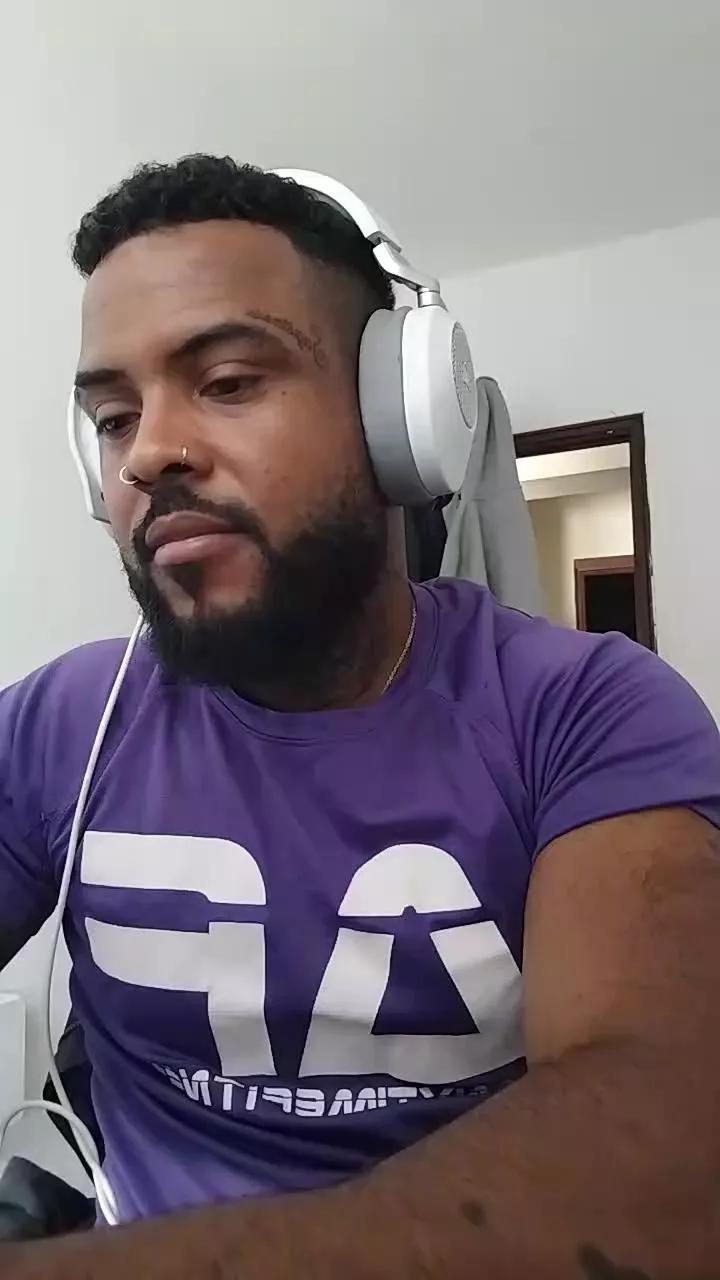 CivicWorld on Cam4 
