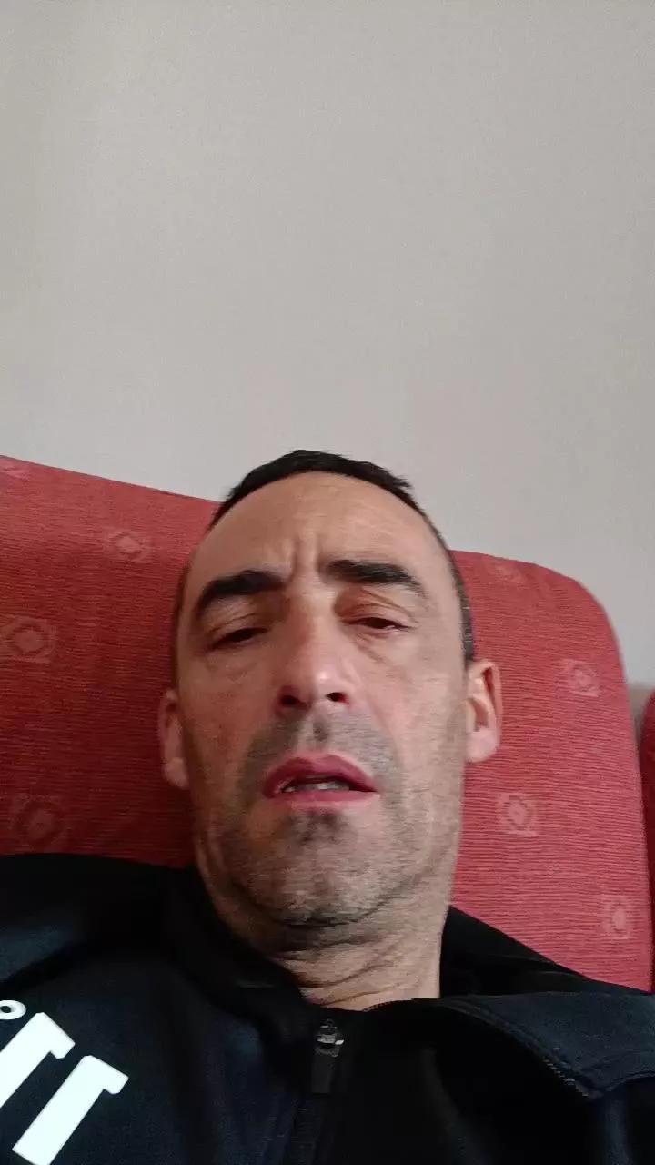 comilon77 on Cam4 