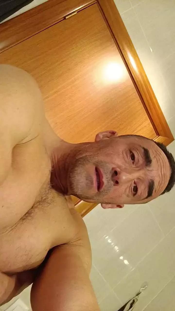 comilon77 on Cam4 