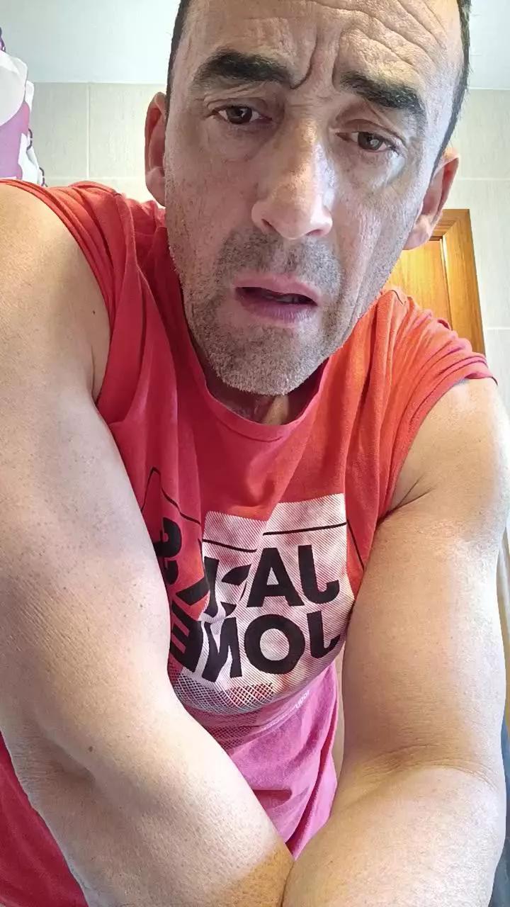 comilon77 on Cam4 