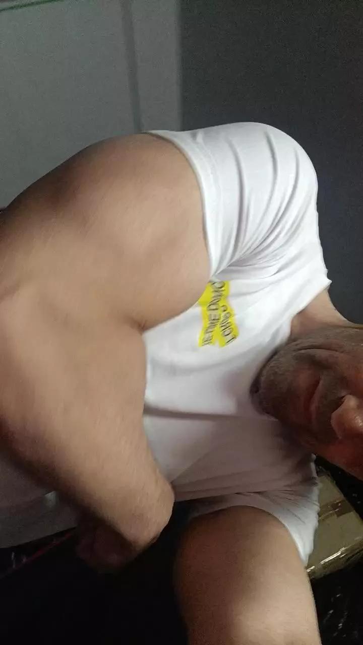 comilon77 on Cam4 