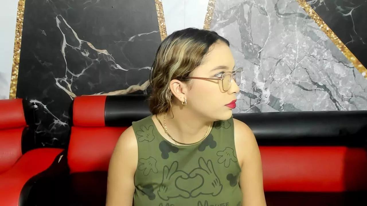Crazy_sexviip on Cam4 