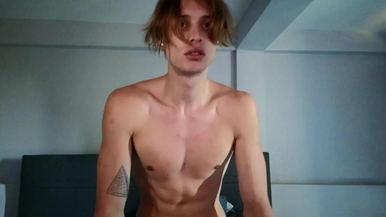 cryptongood on Cam4 