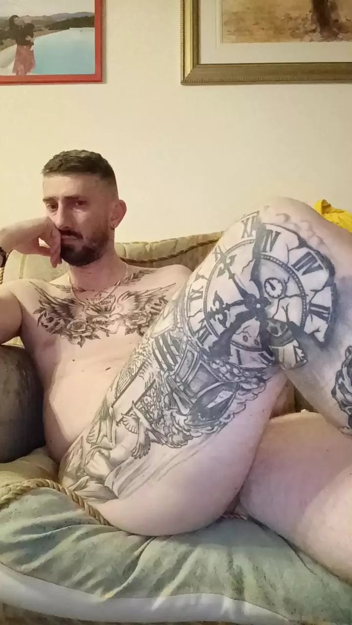 Offline Css85 on Cam4