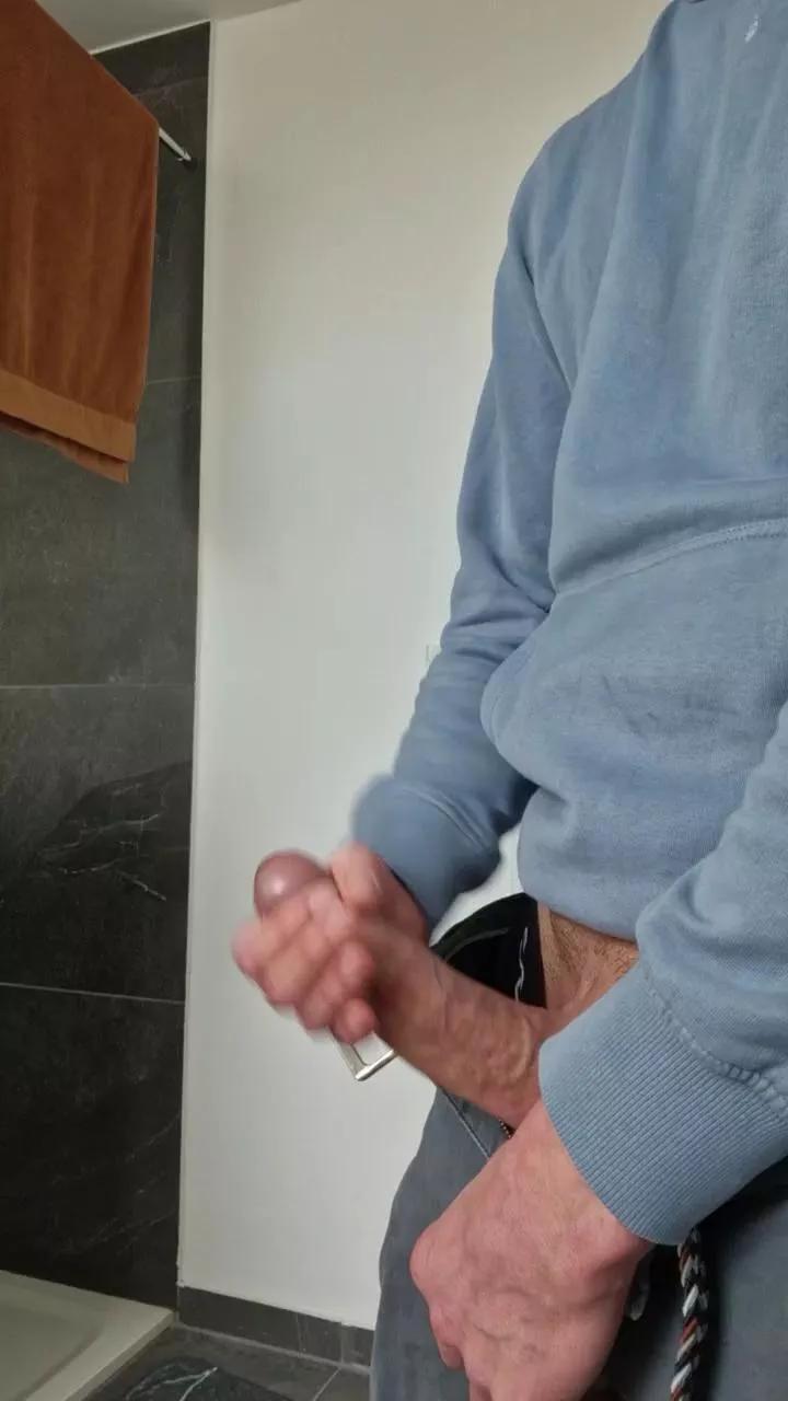 Cumhardboy03 on Cam4 