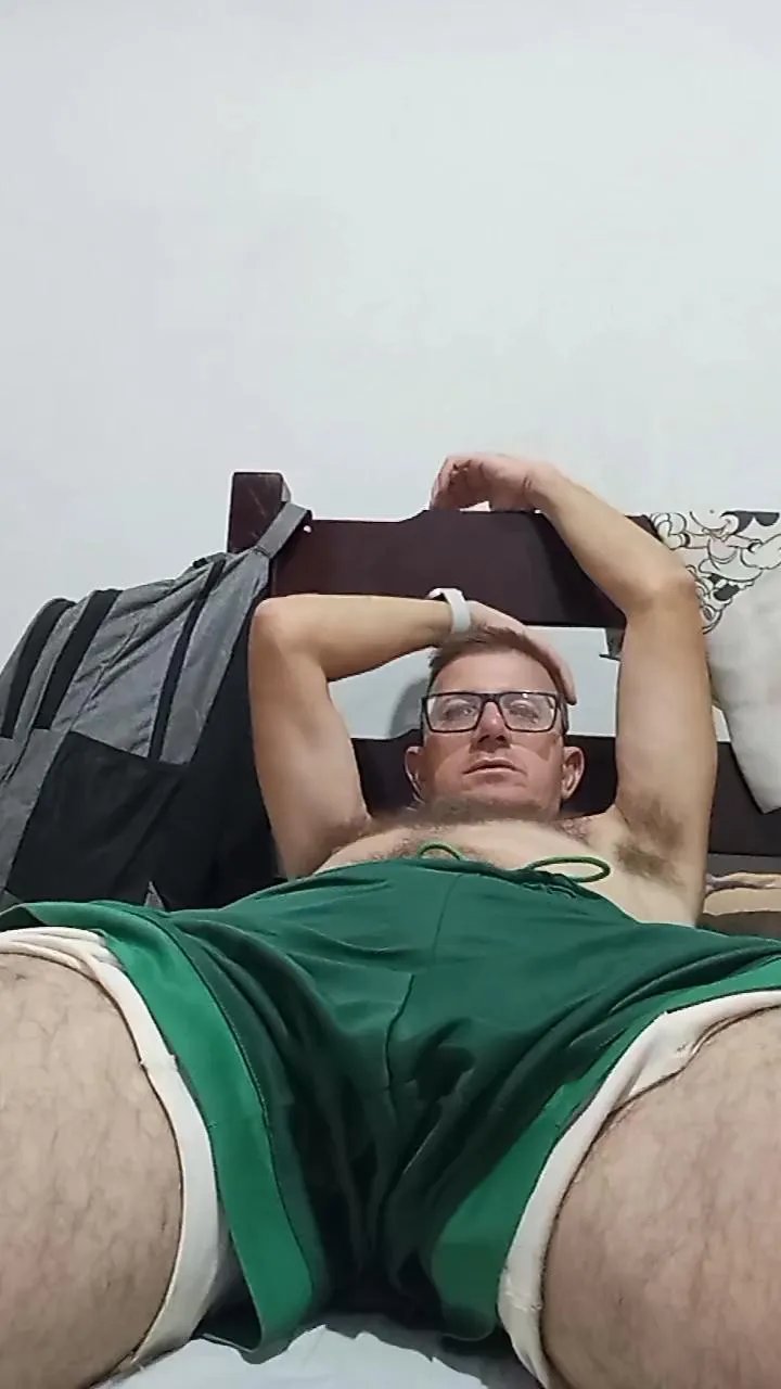 Offline daguia72 on Cam4