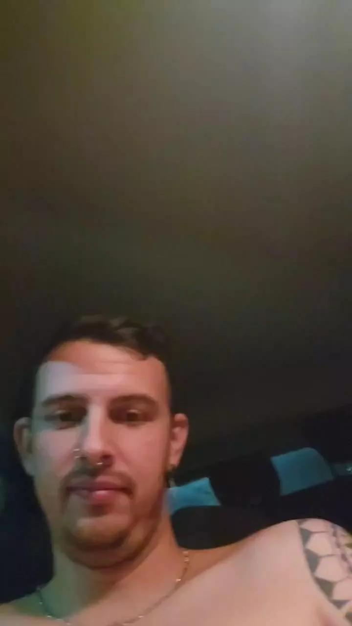 danib18 on Cam4 