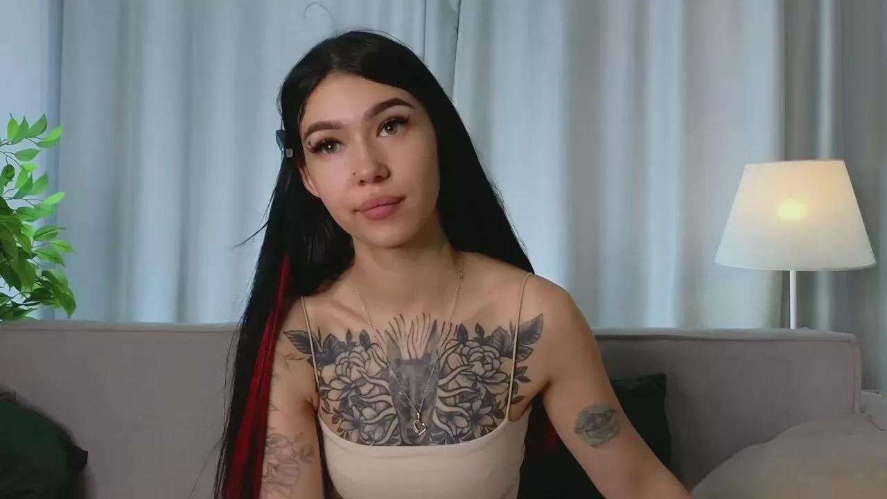 DarleneCreedon on Cam4 