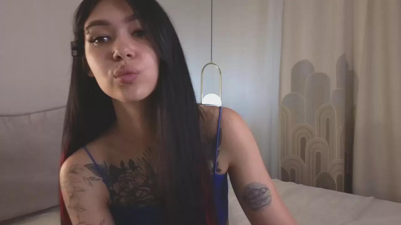 DarleneCreedon on Cam4 