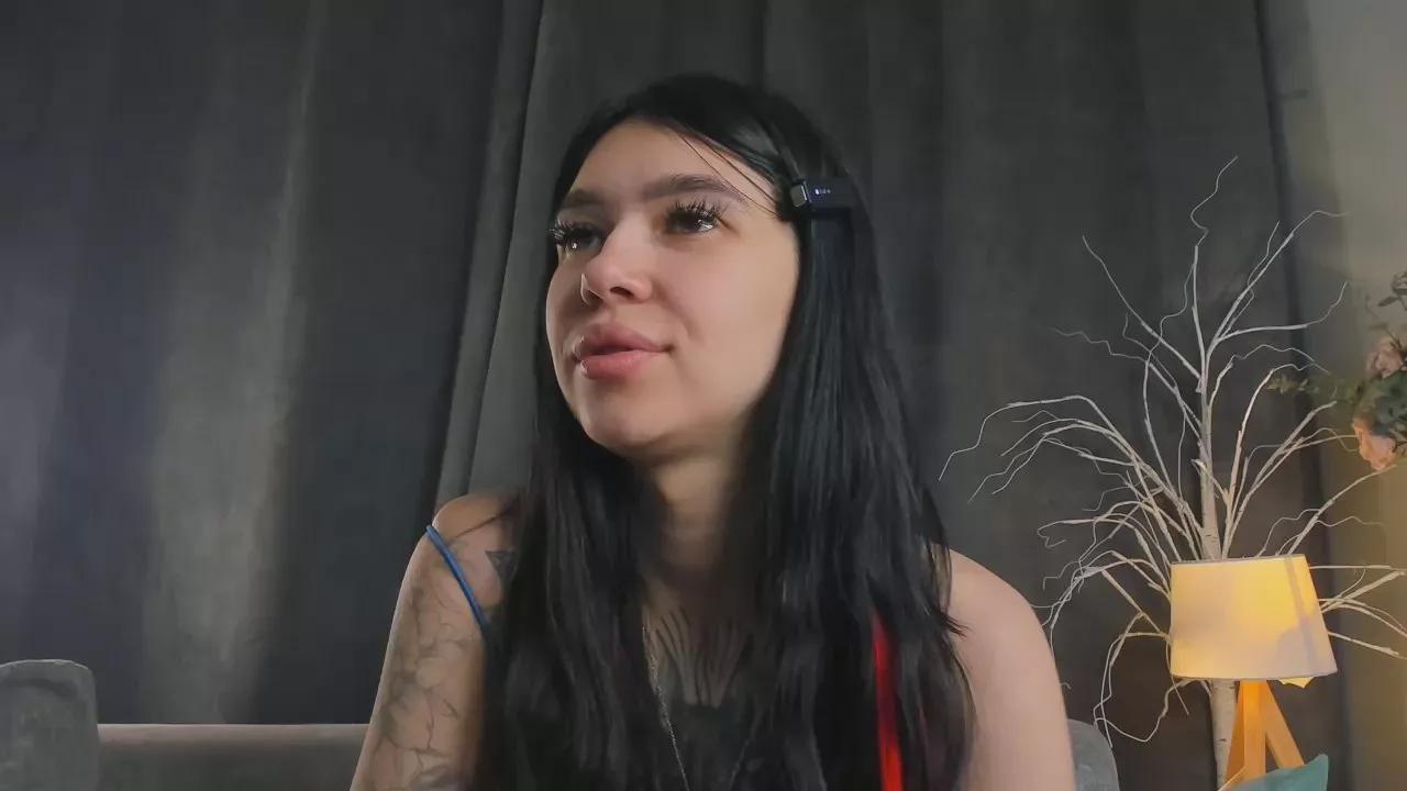 DarleneCreedon on Cam4 