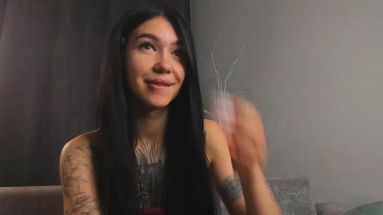 DarleneCreedon on Cam4 