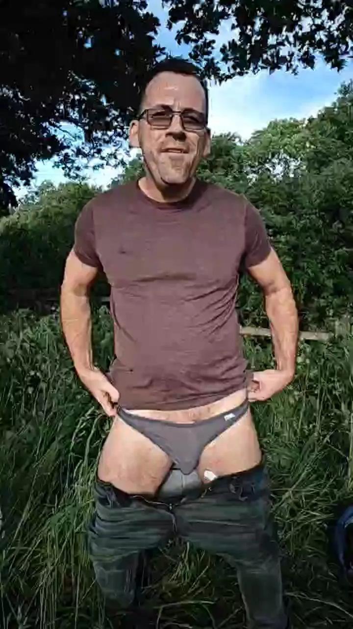 dave_naked on Cam4 