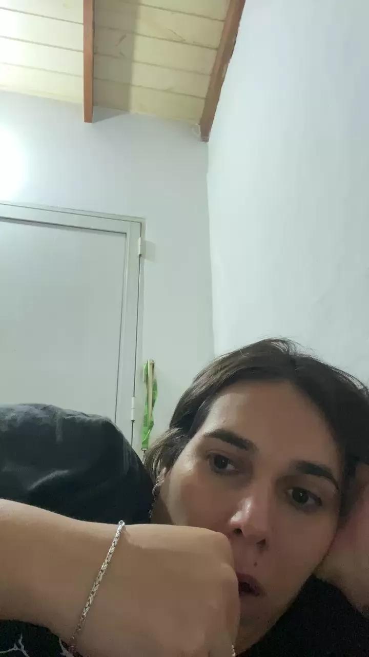 DelfiVarez on Cam4 