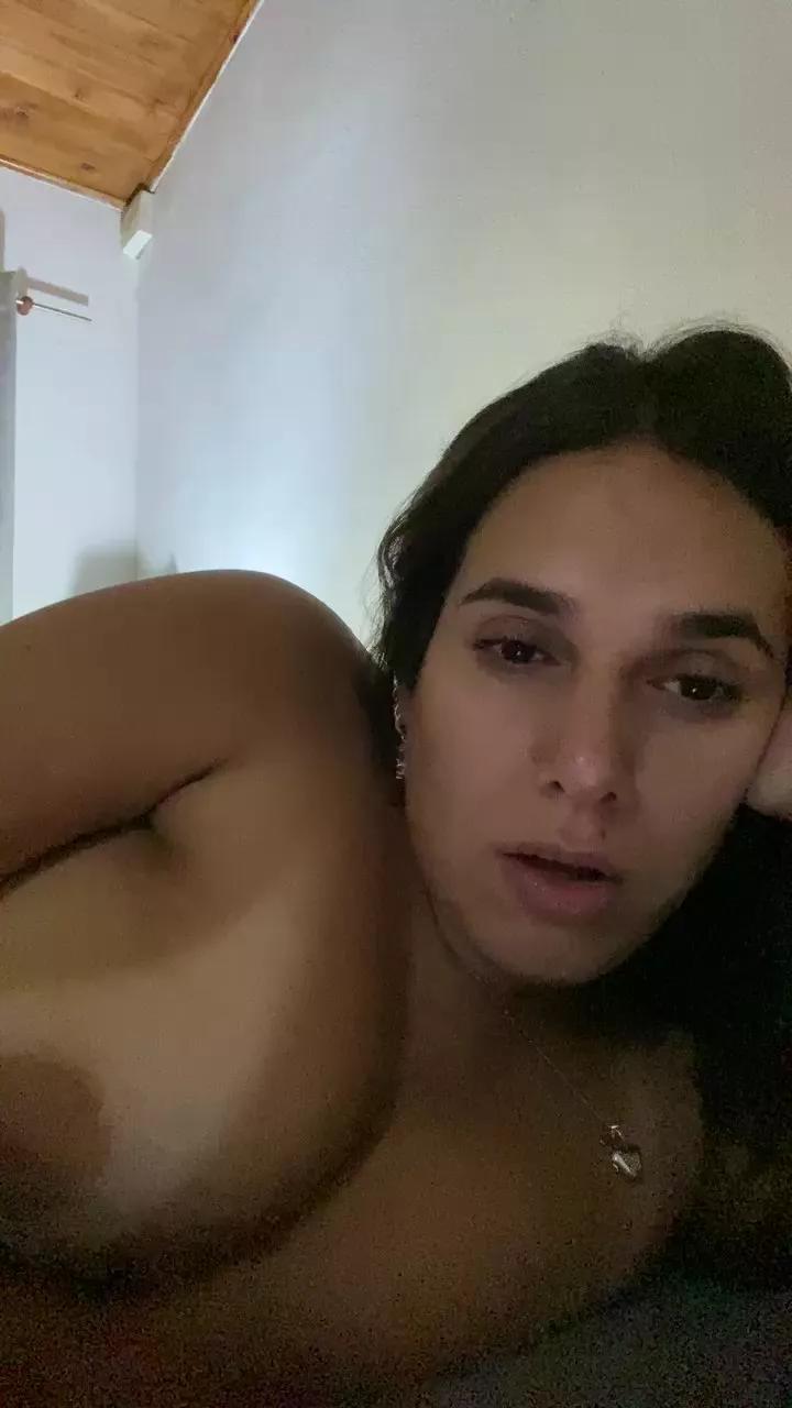 DelfiVarez on Cam4 