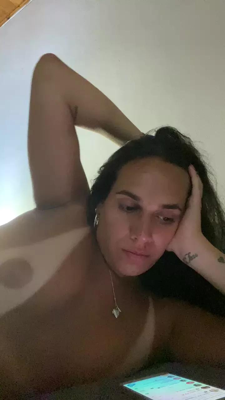DelfiVarez on Cam4 