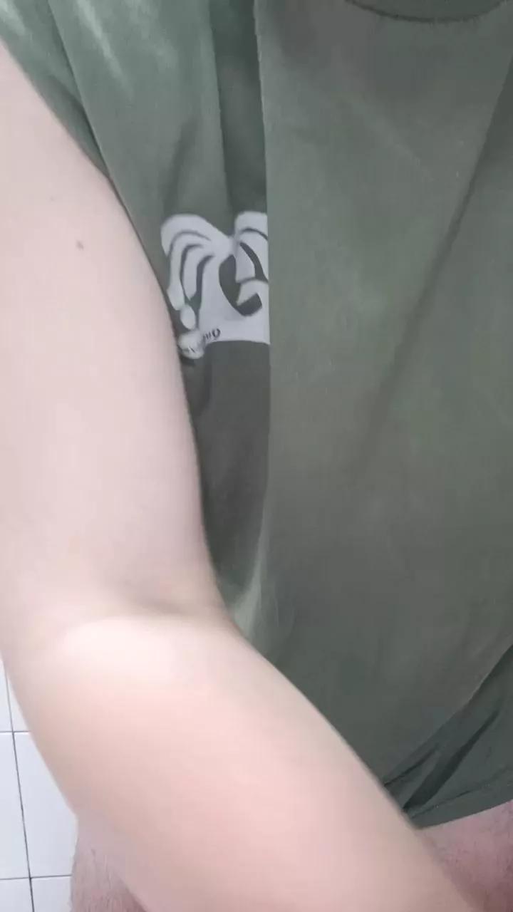 denies_tiiiger on Cam4 
