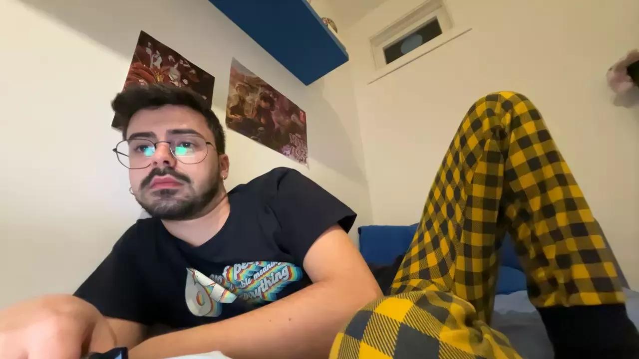 DiEndo31 on Cam4 