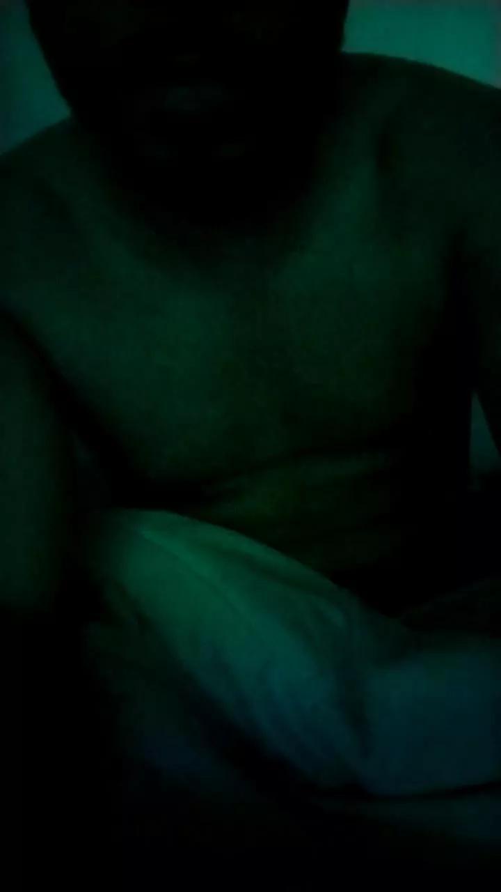 Dougzin444 on Cam4 