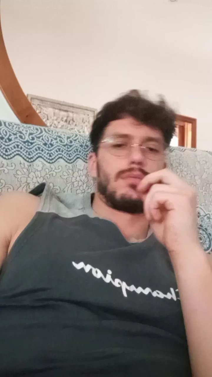 Offline Ehiyo on Cam4