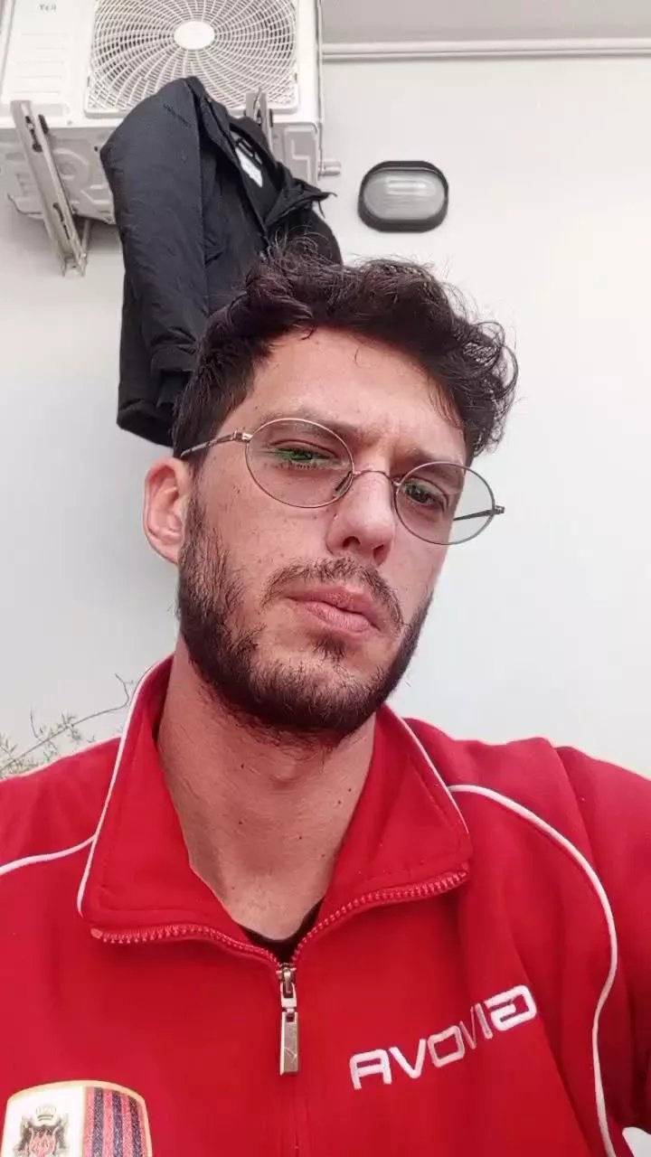 Offline Ehiyo on Cam4