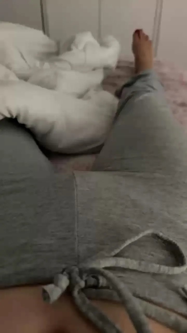 Offline Elisabettafoor on Cam4