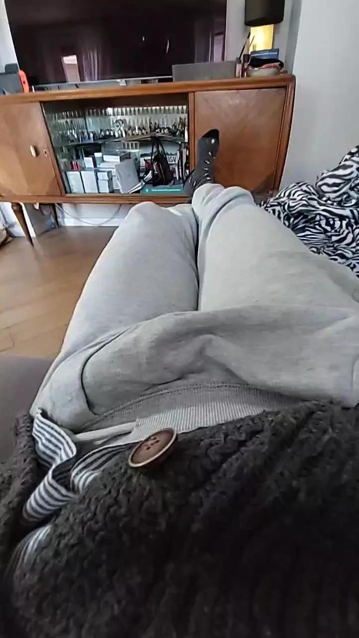 emerito_21 on Cam4 