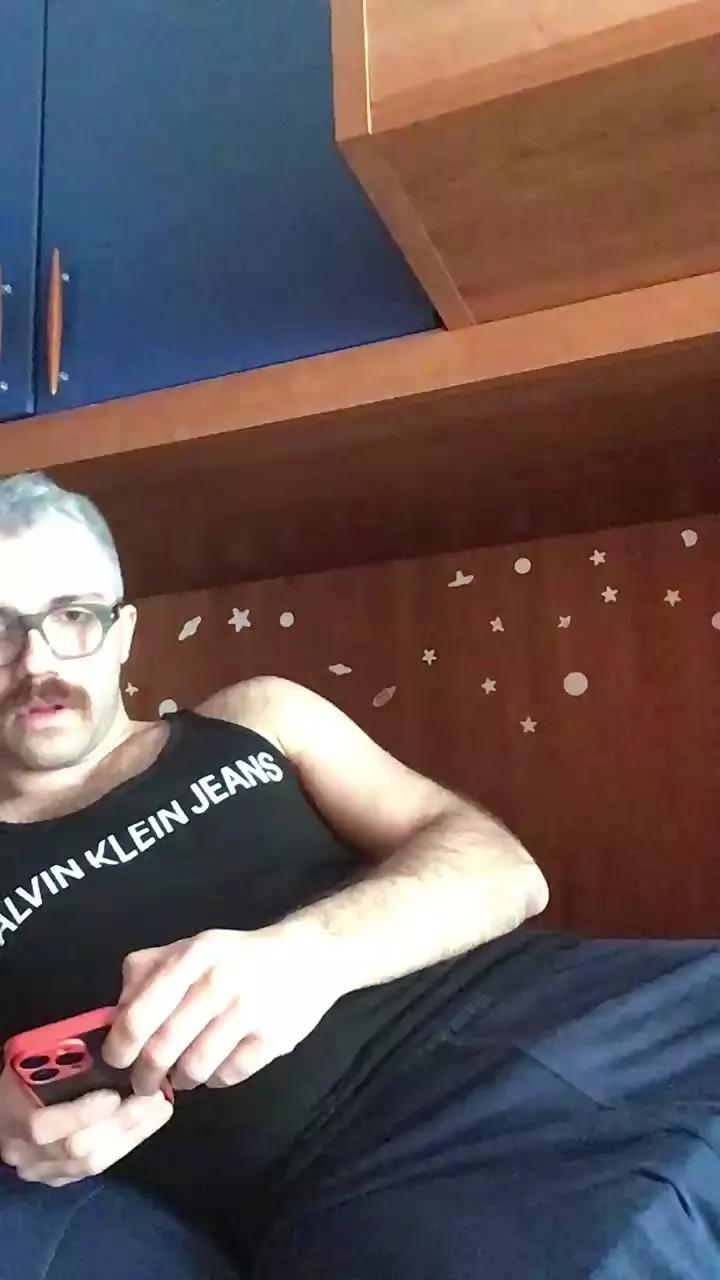 Ericazzo on Cam4 