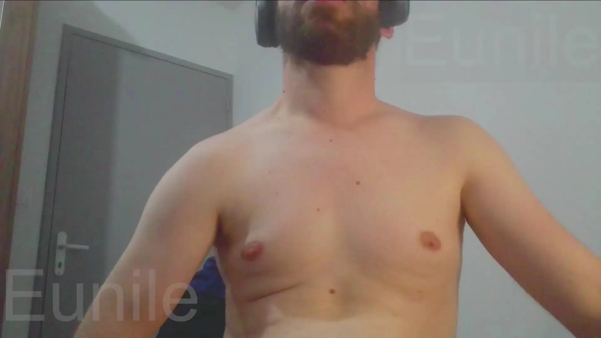 Offline eunile on Cam4