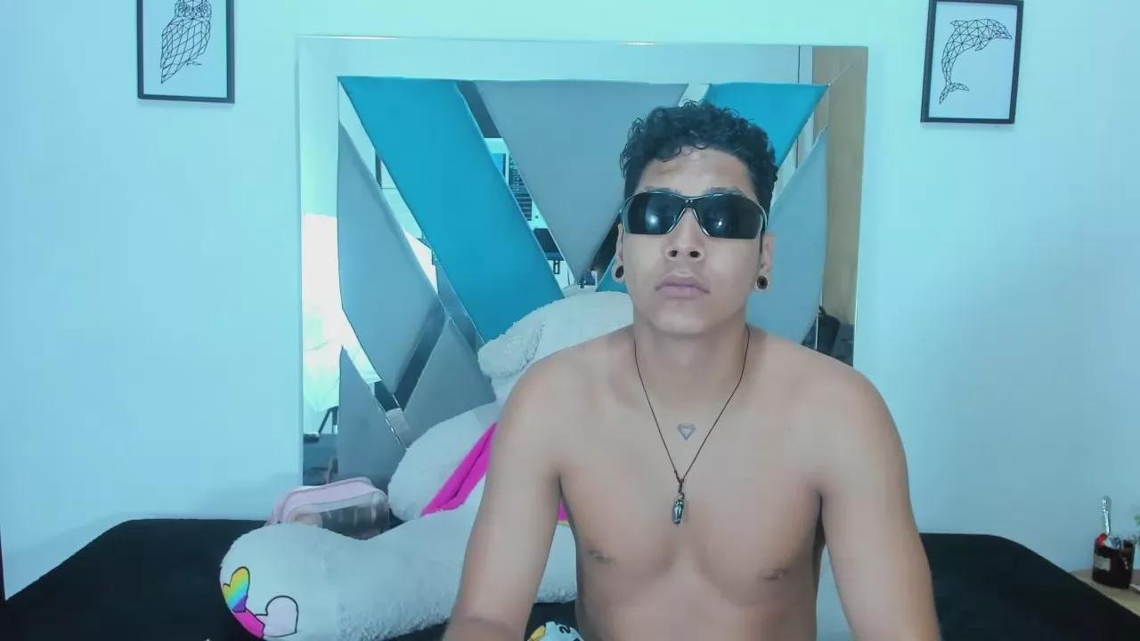 Fabiana_Fabian on Cam4 