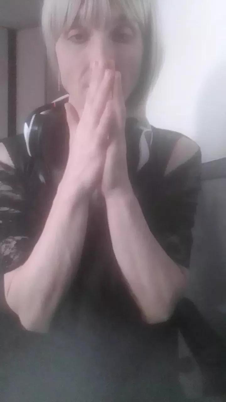 fetishpoup on Cam4 