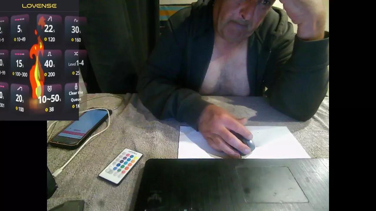 fntbzh on Cam4 